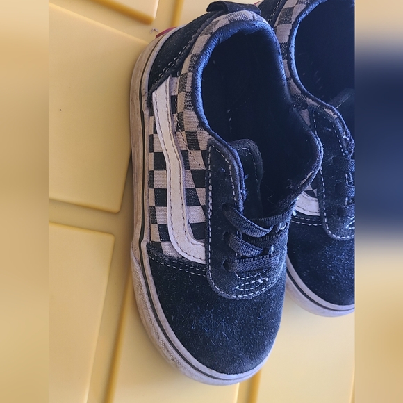 Vans Kids Black and White Sneakers Size 8 Toddler - Picture 3 of 5